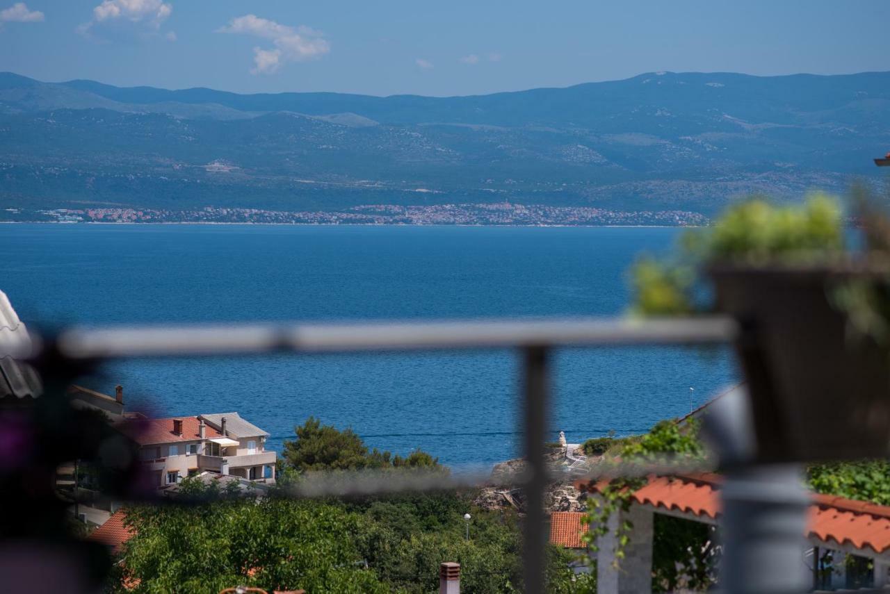 Apartment Andrija Vrbnik Exterior photo